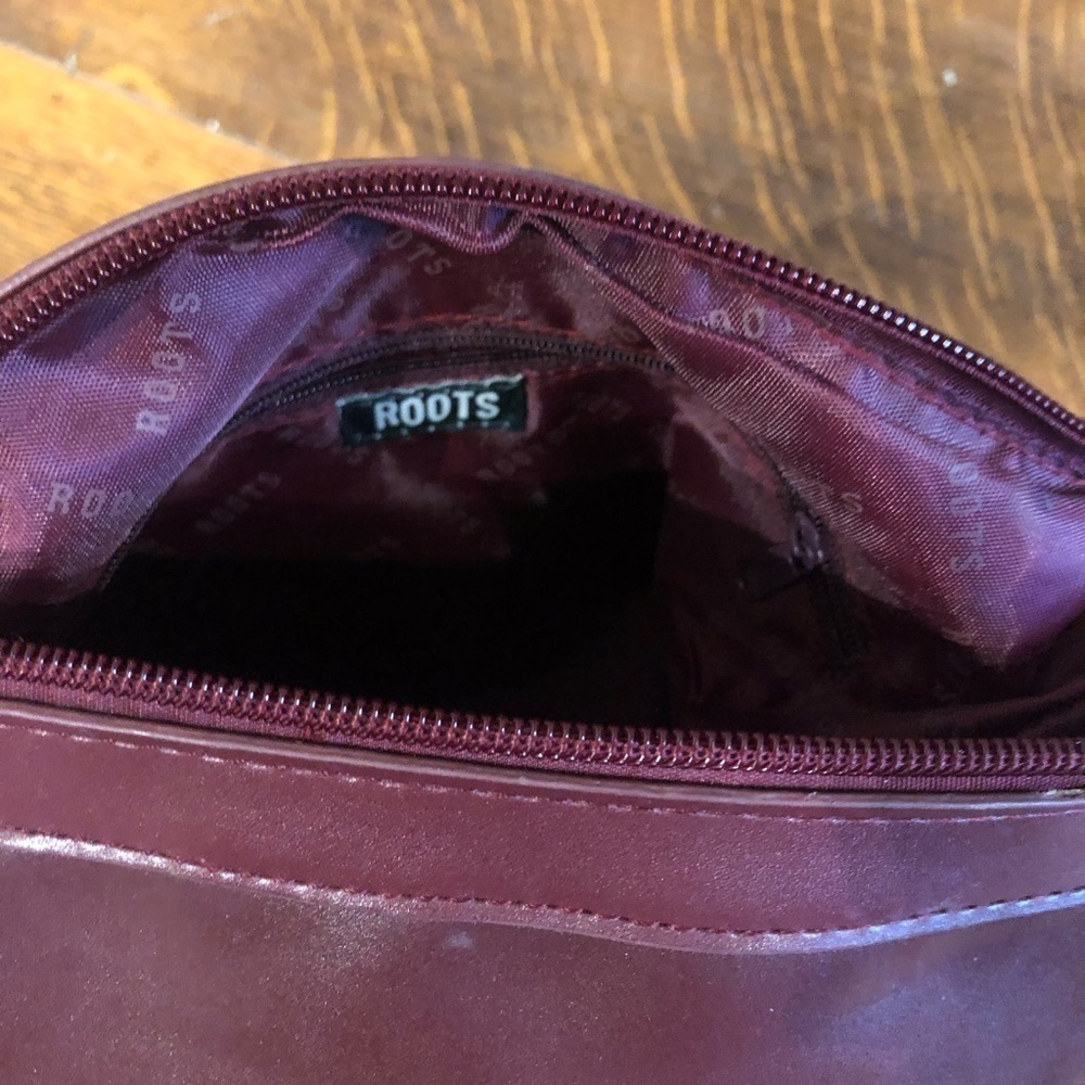 Roots Burgundy Nylon & Faux Leather Crossbody Messenger Bag - Picture 9 of 9